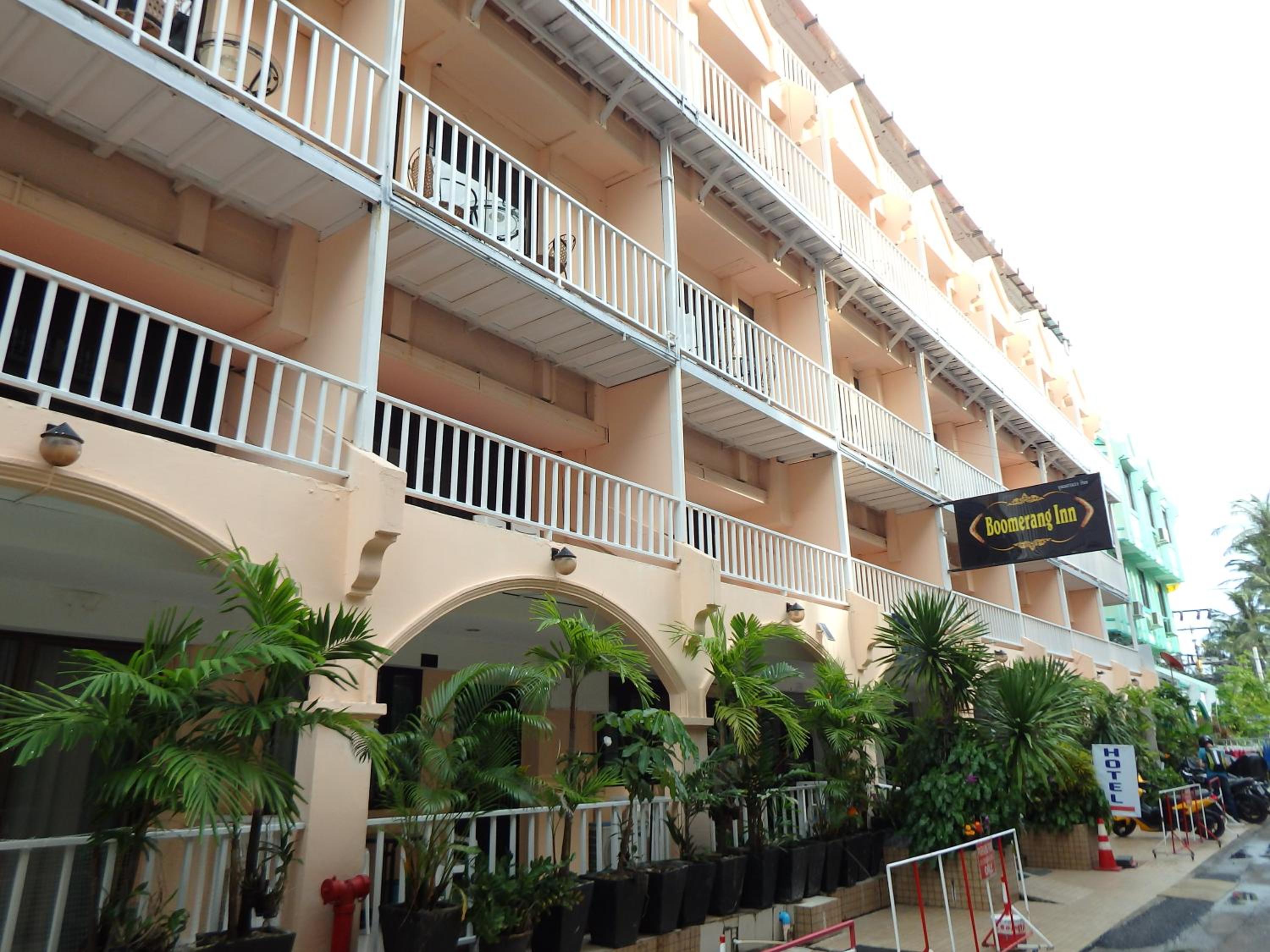 Boomerang Inn