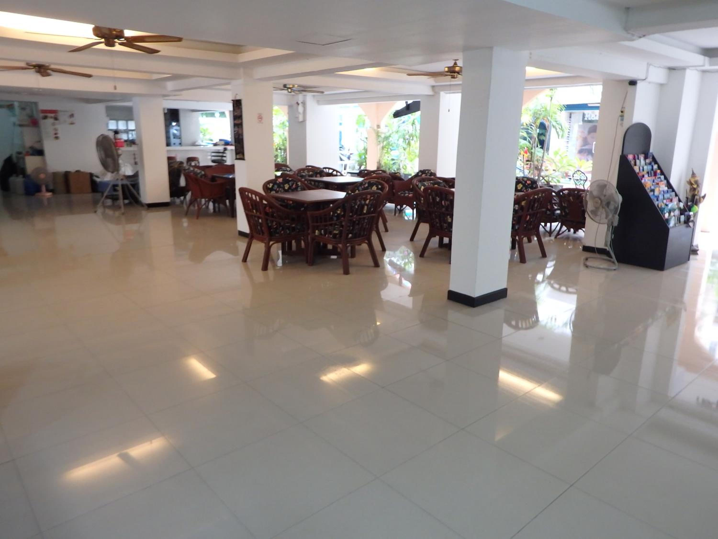Boomerang Inn