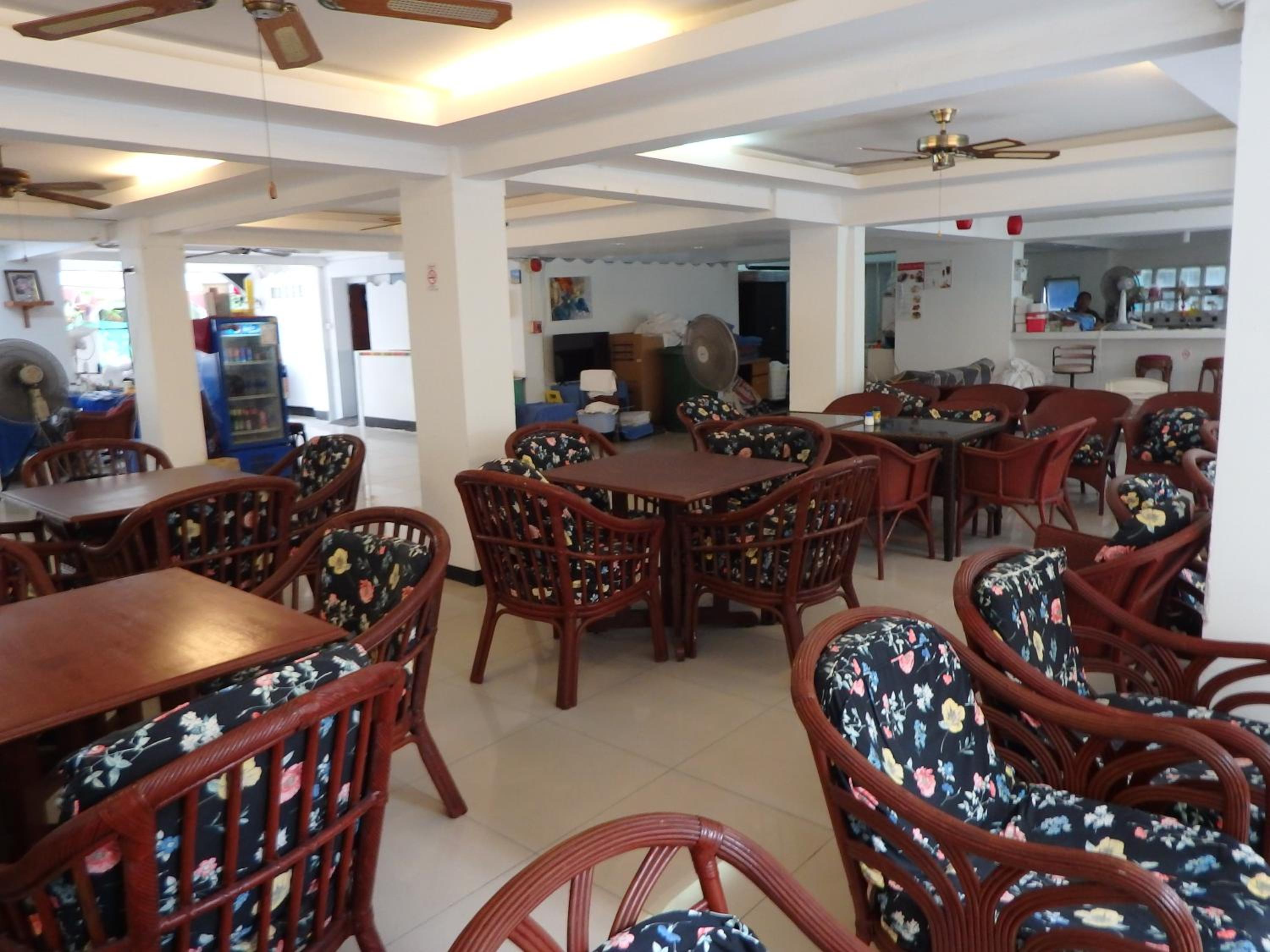 Boomerang Inn
