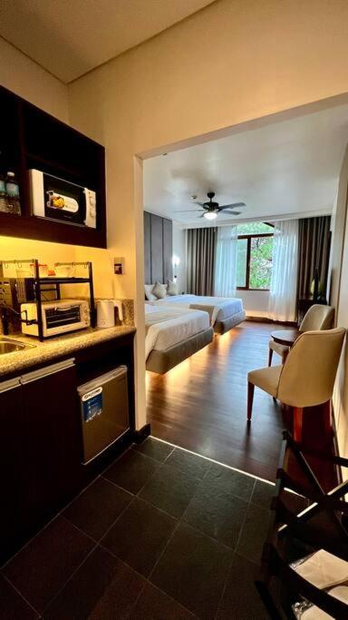 Calming Forest views at Forest Lodge CJH-private unit 576