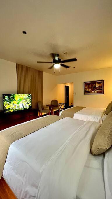 Calming Forest views at Forest Lodge CJH-private unit 576
