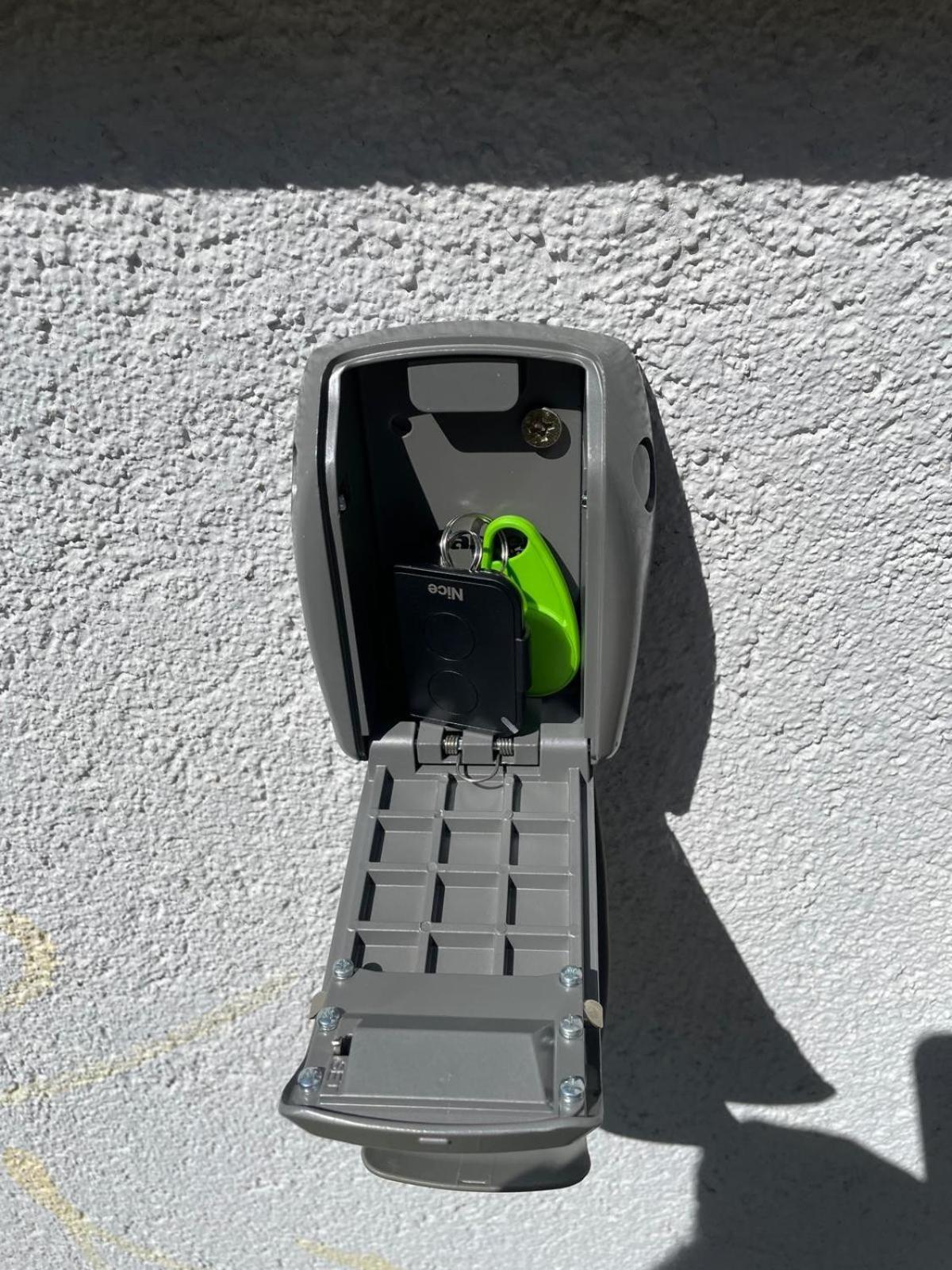Photo 19