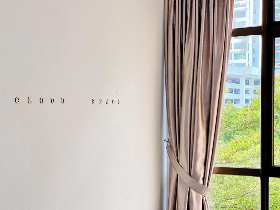 18# Cozy Retreat's Wifi & Netflix - Mount Austin, JB
