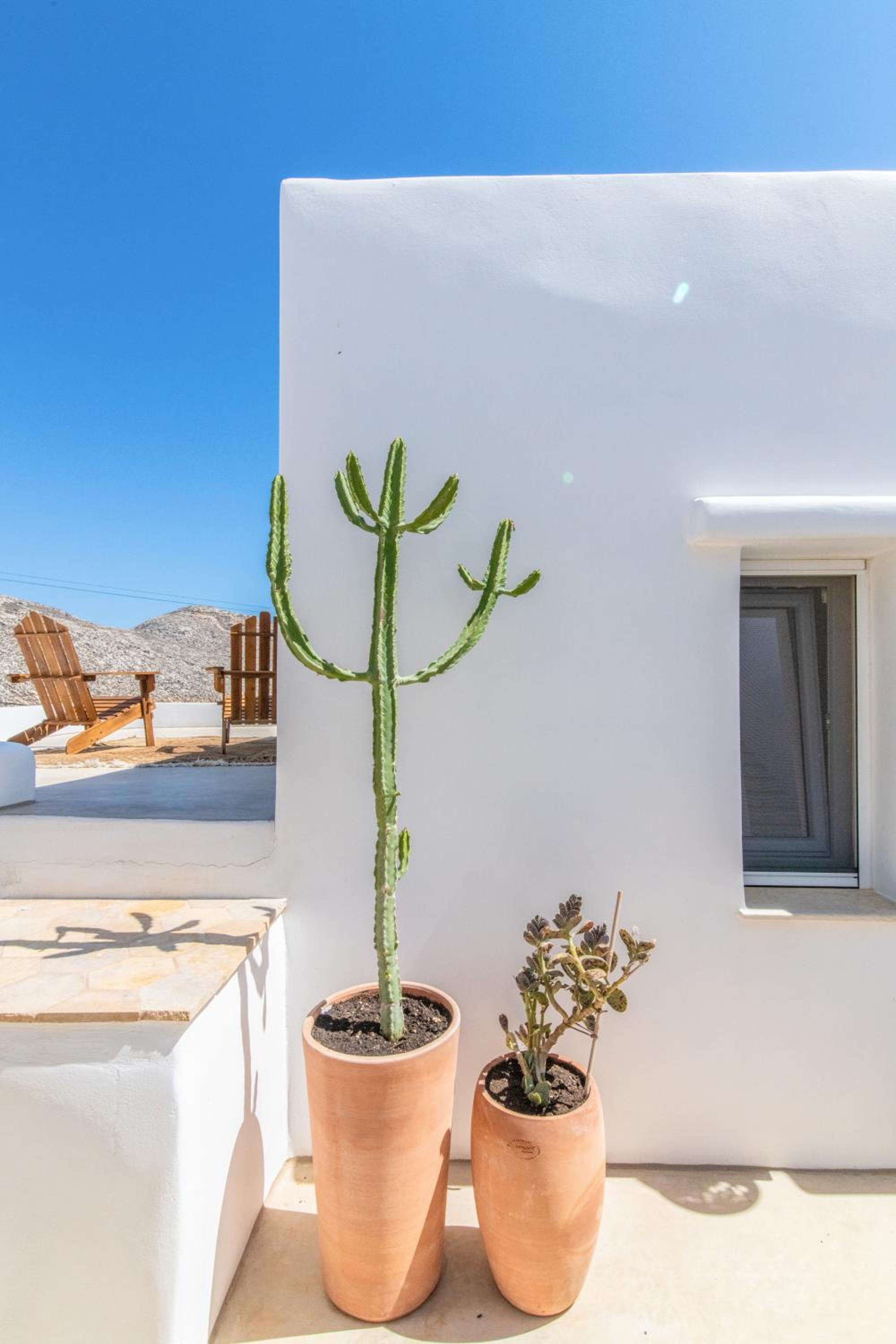 PANORMOS ART Beachfront Suites
