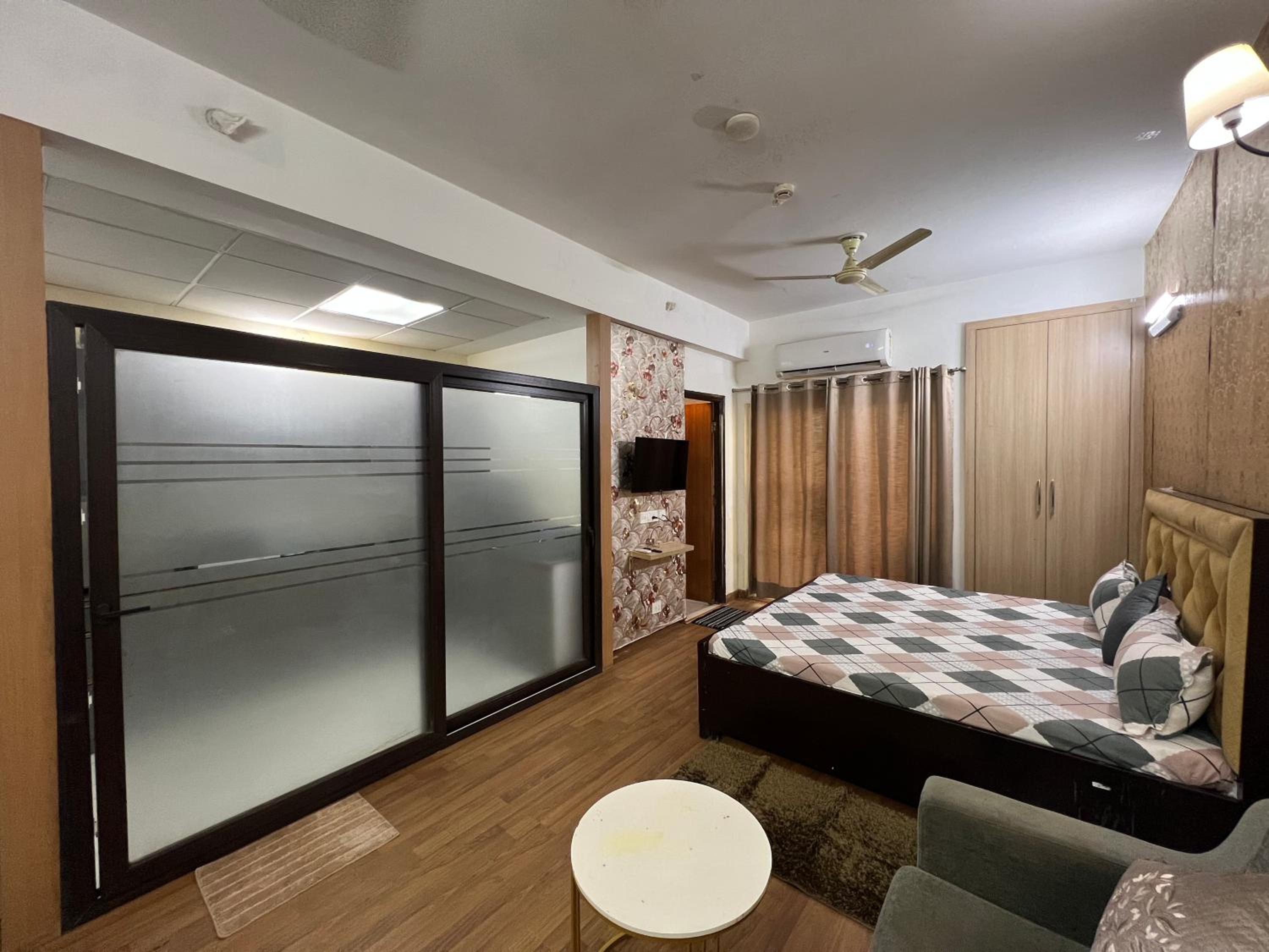 hotel room