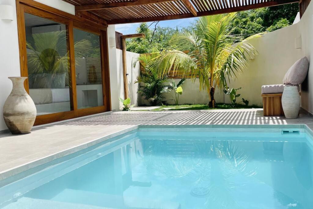 Mahalo Villa Palmera Private Pool view 2
