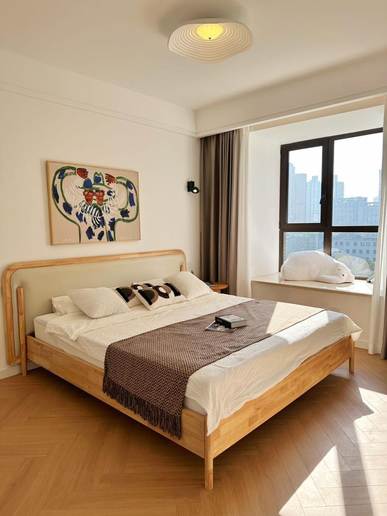 Eastern Hub - Bund Branch Yongye house Designer Deluxe Three bedrooms nice view