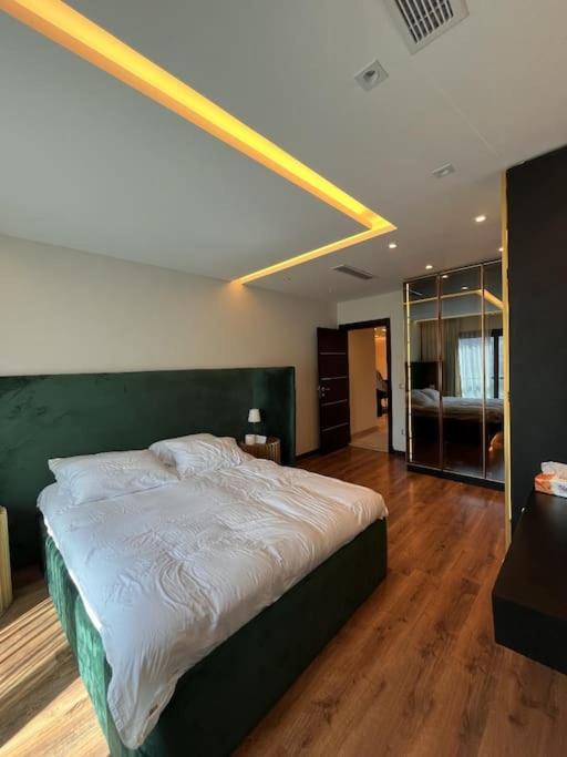 luxurious sea view apartment