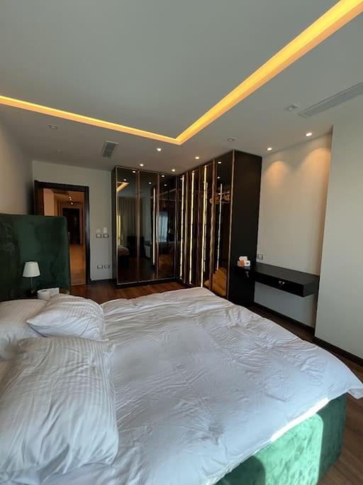 luxurious sea view apartment