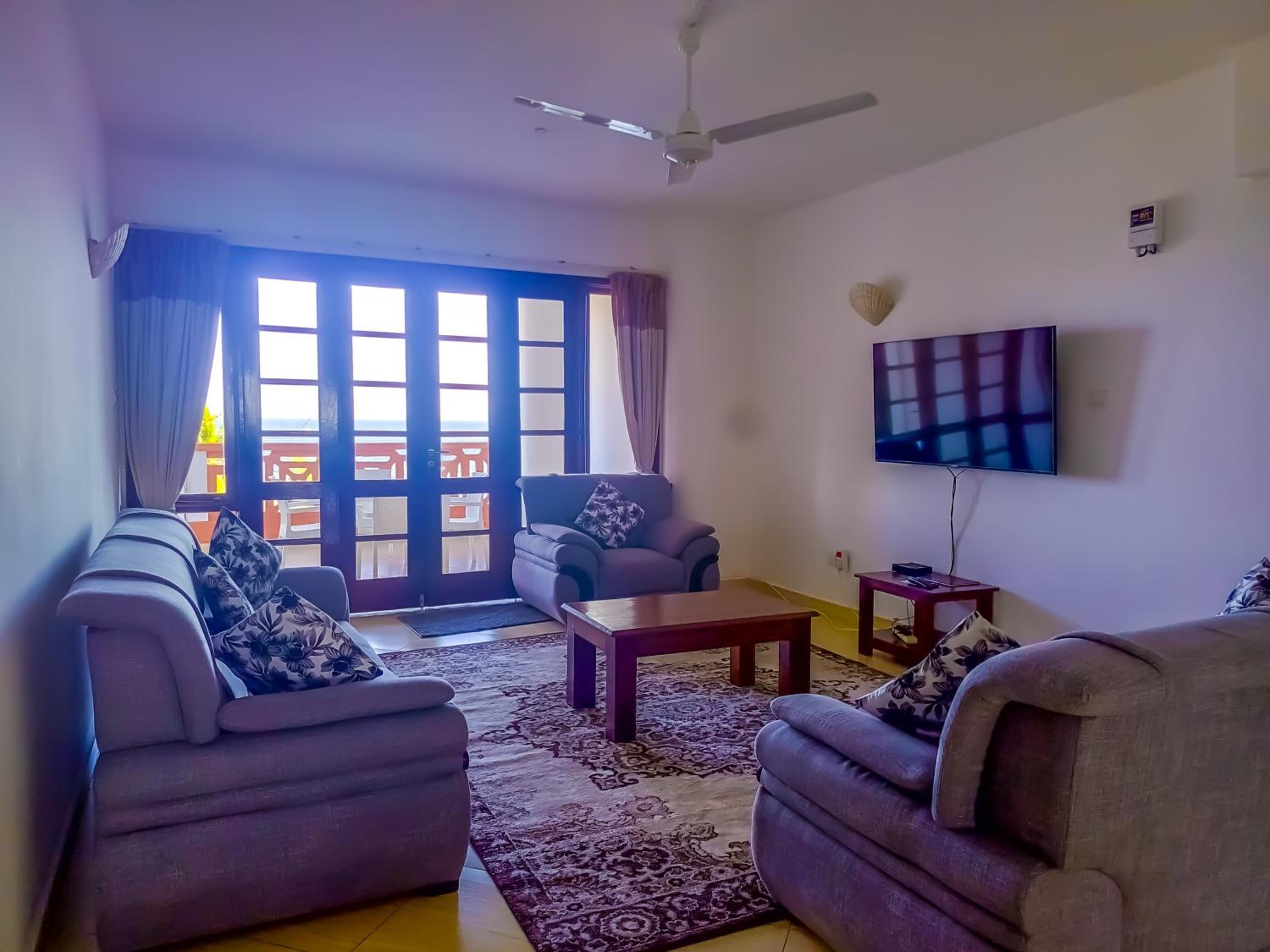 Ivory Beachfront Stays view 5