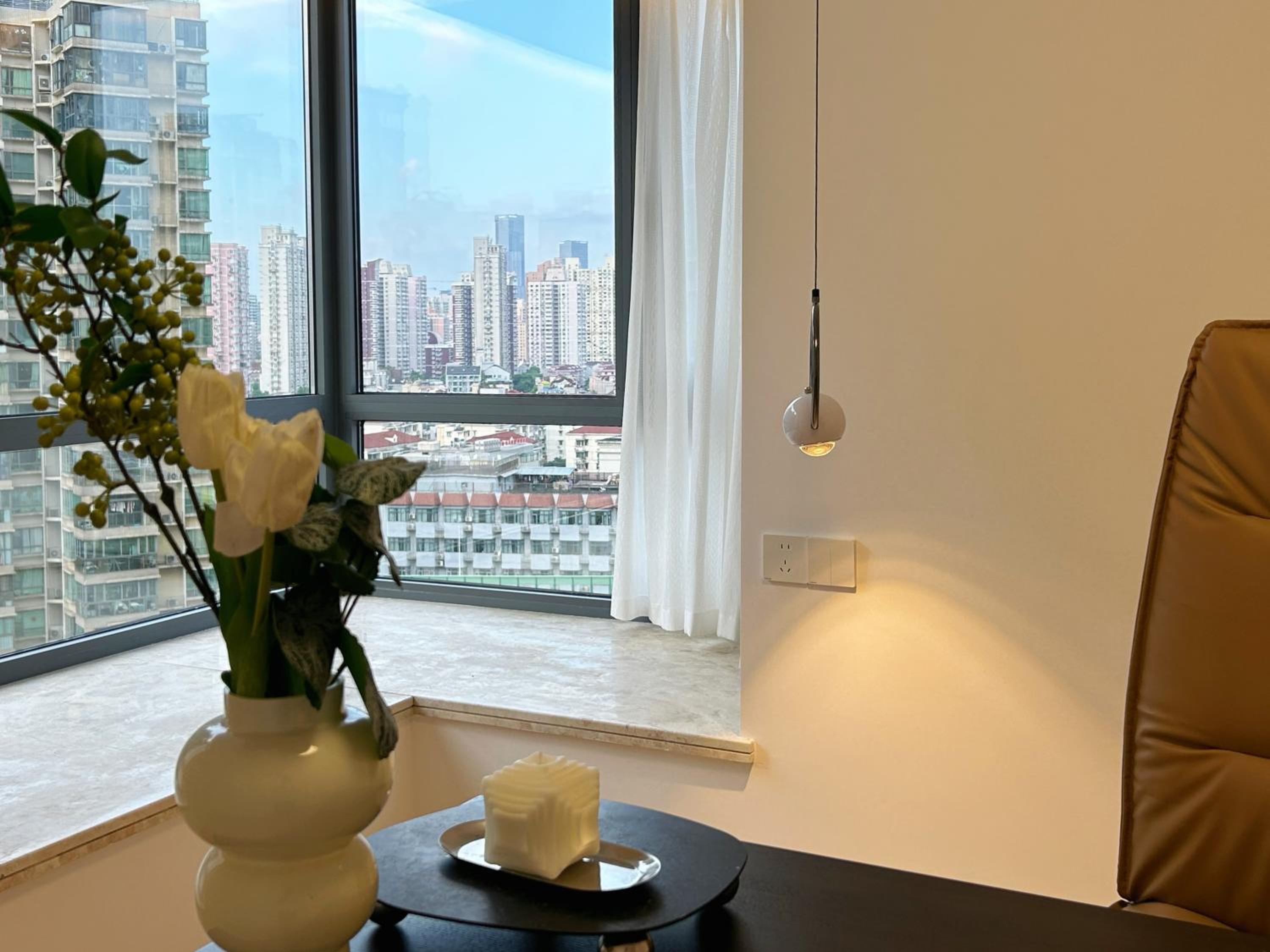 Eastern Hub - Bund Branch Quality Renovated Luxury 3Bedroom, Spacious Living Room Fully Equipped Haiyue Garden