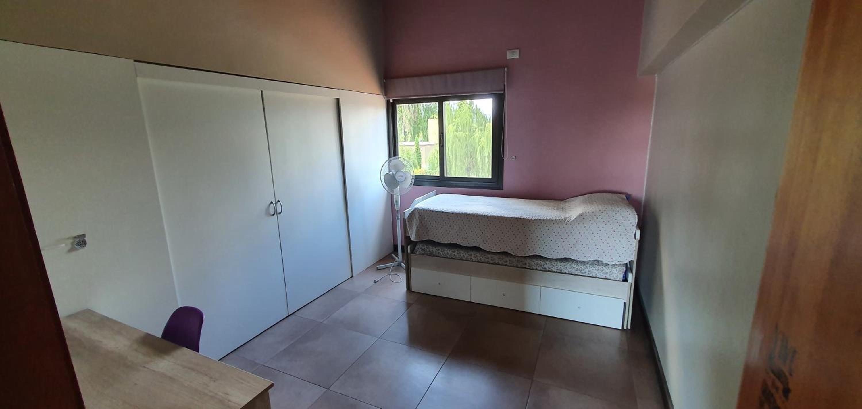 Hermosa casa con pileta en zona de viñedos