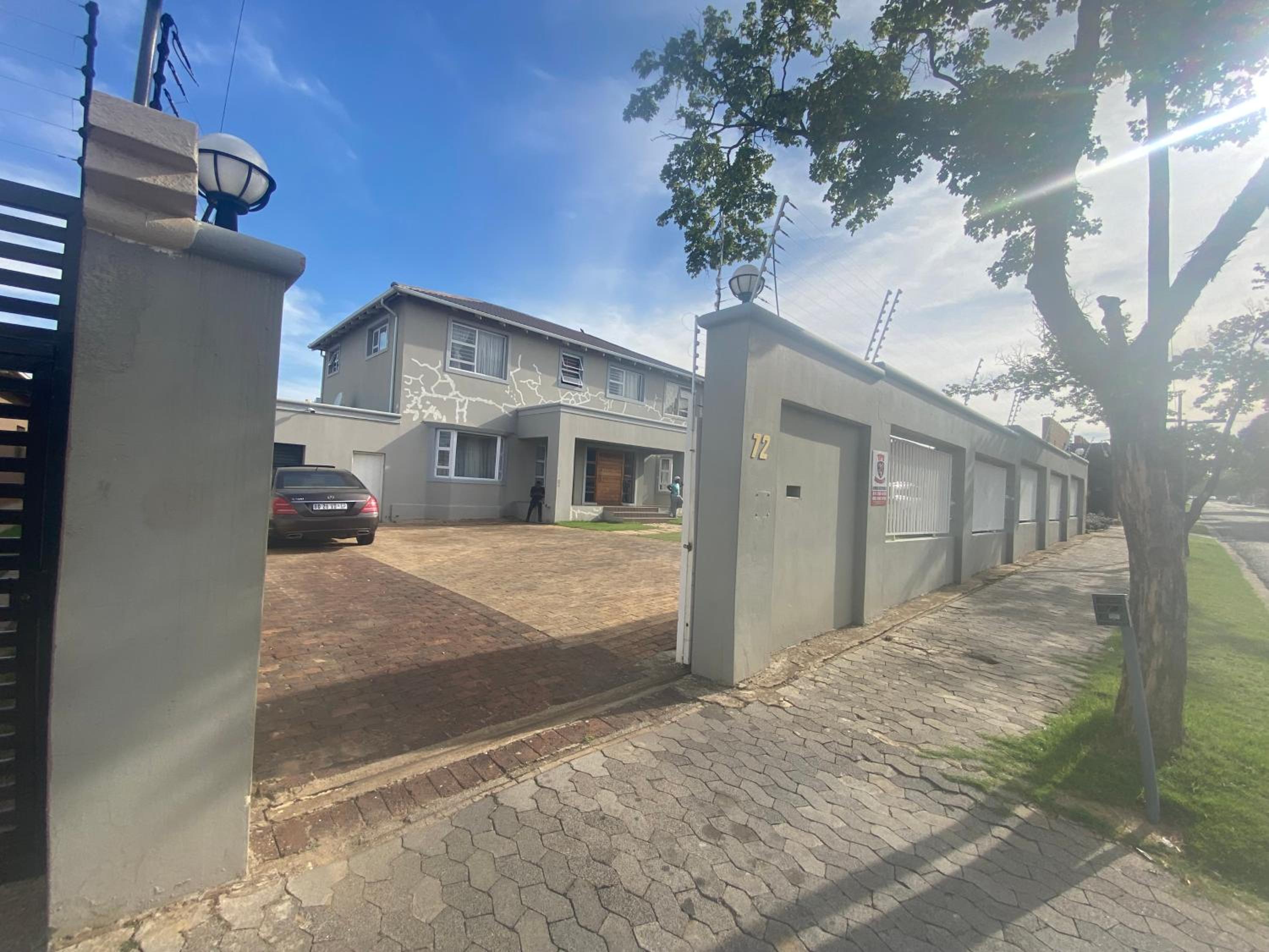 Casa Bedfordview