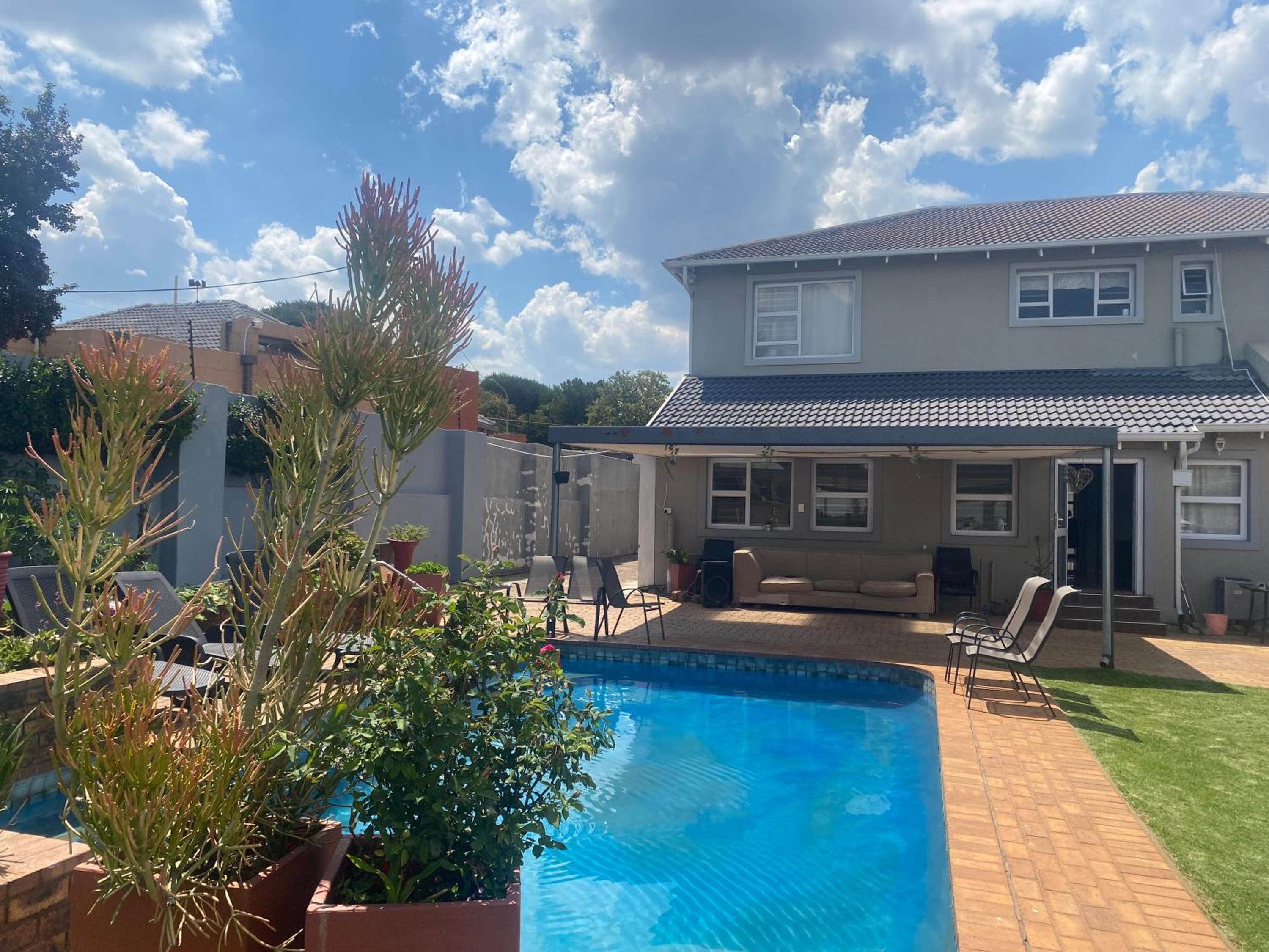 Casa Bedfordview
