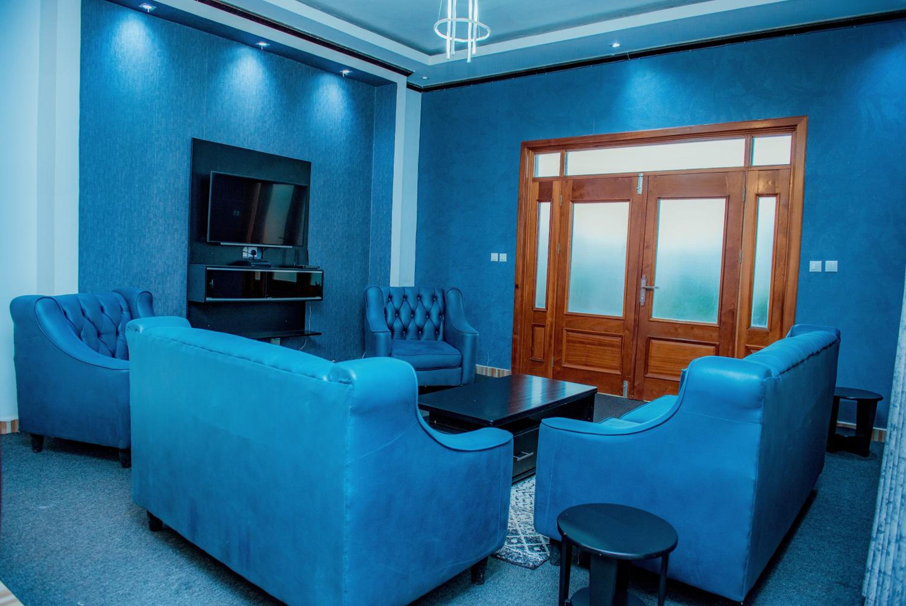 Prime Luxury Apartments view 3
