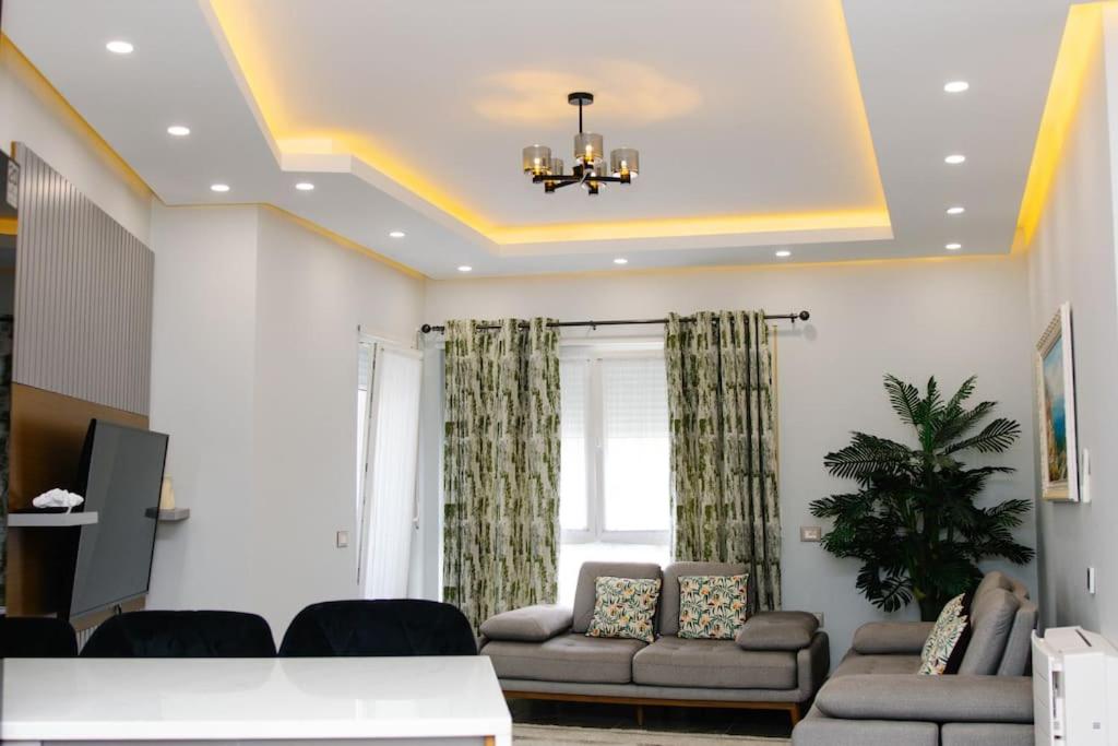 Tirana Vacations - Charming  Panoramic 2 bed Apartment in the heart of Tirana - Property Image 2