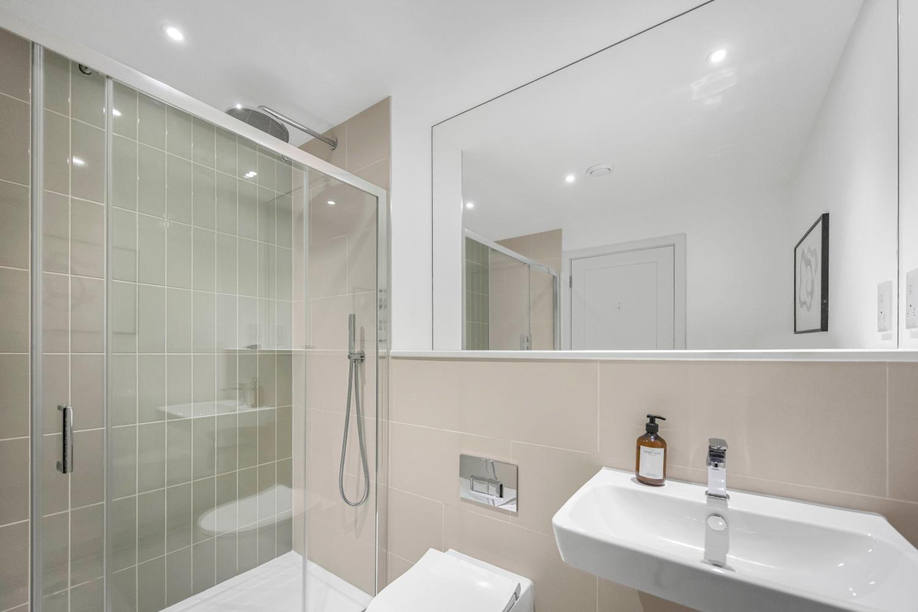 Apartment by the beach in Rest Bay, Porthcawl view 3