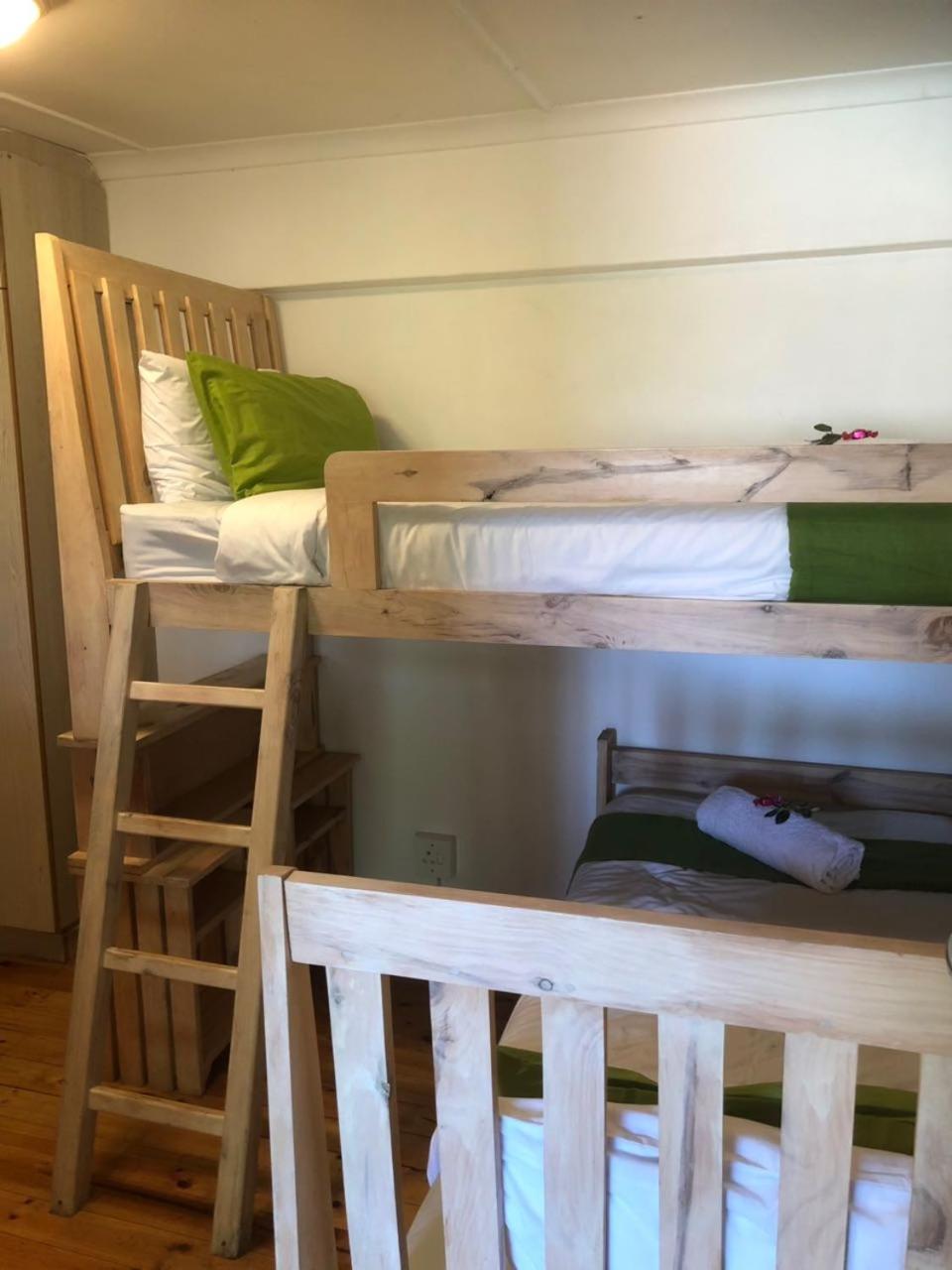 Aquarius Guesthouse