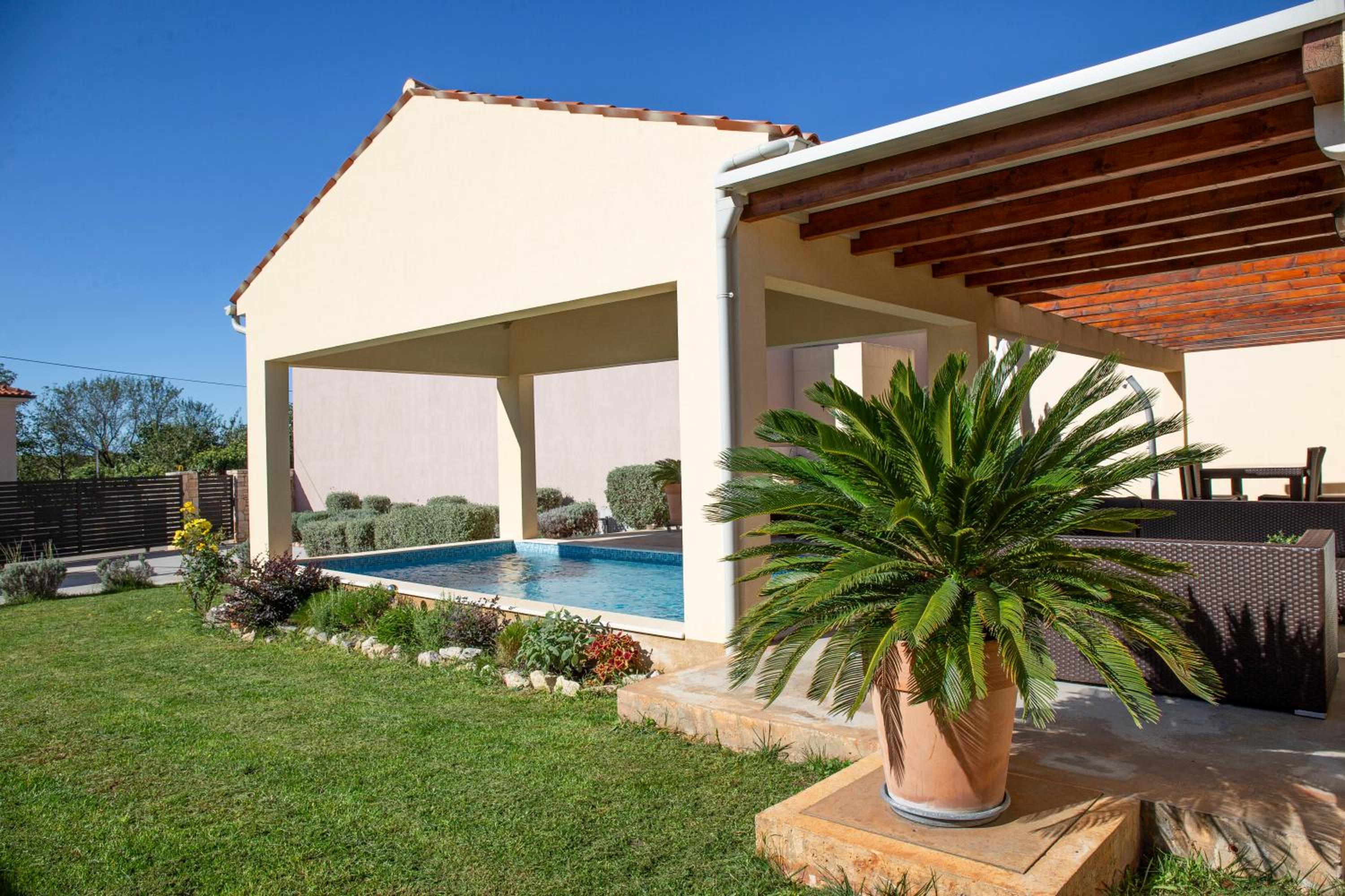 Villa Daniela mit Pool in Bale, bei Rovinj für 4-6 Personen view 4