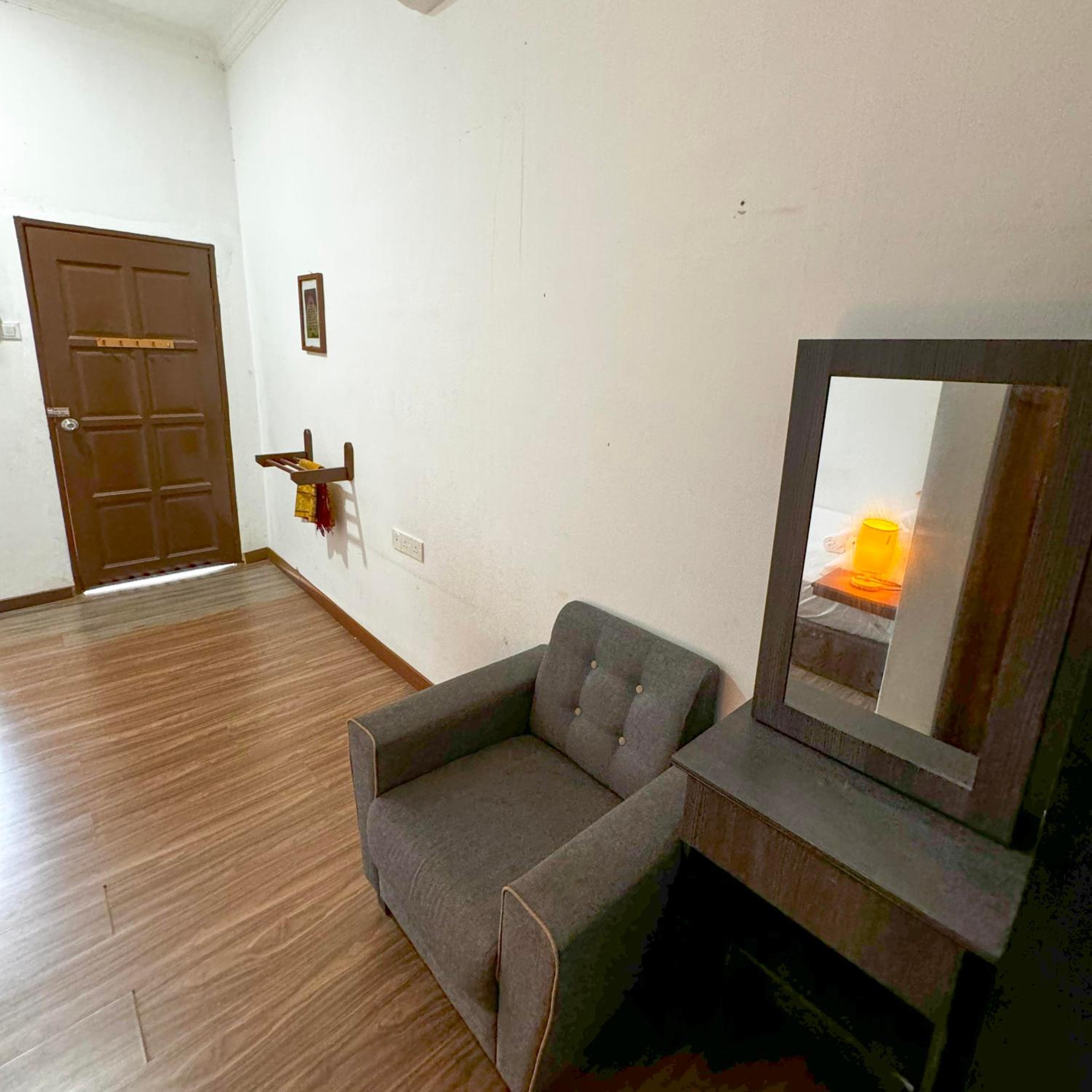 Ombak Beach Homestay Traditional Villas