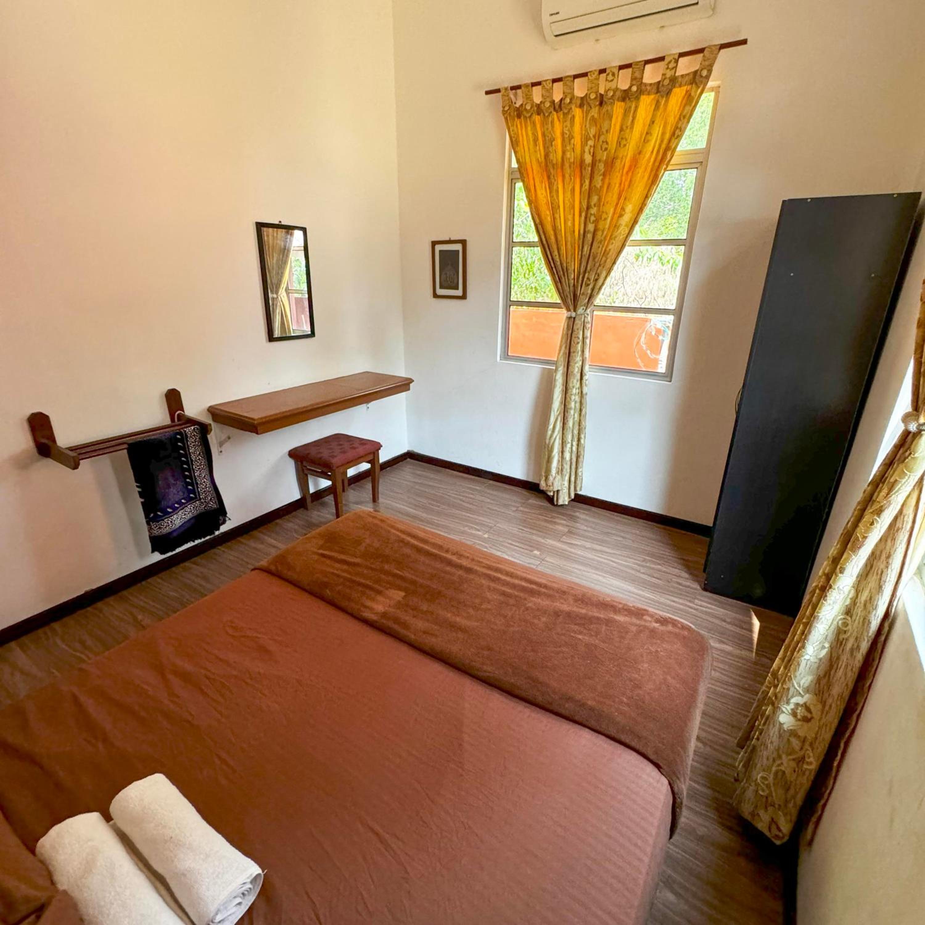 Ombak Beach Homestay Traditional Villas
