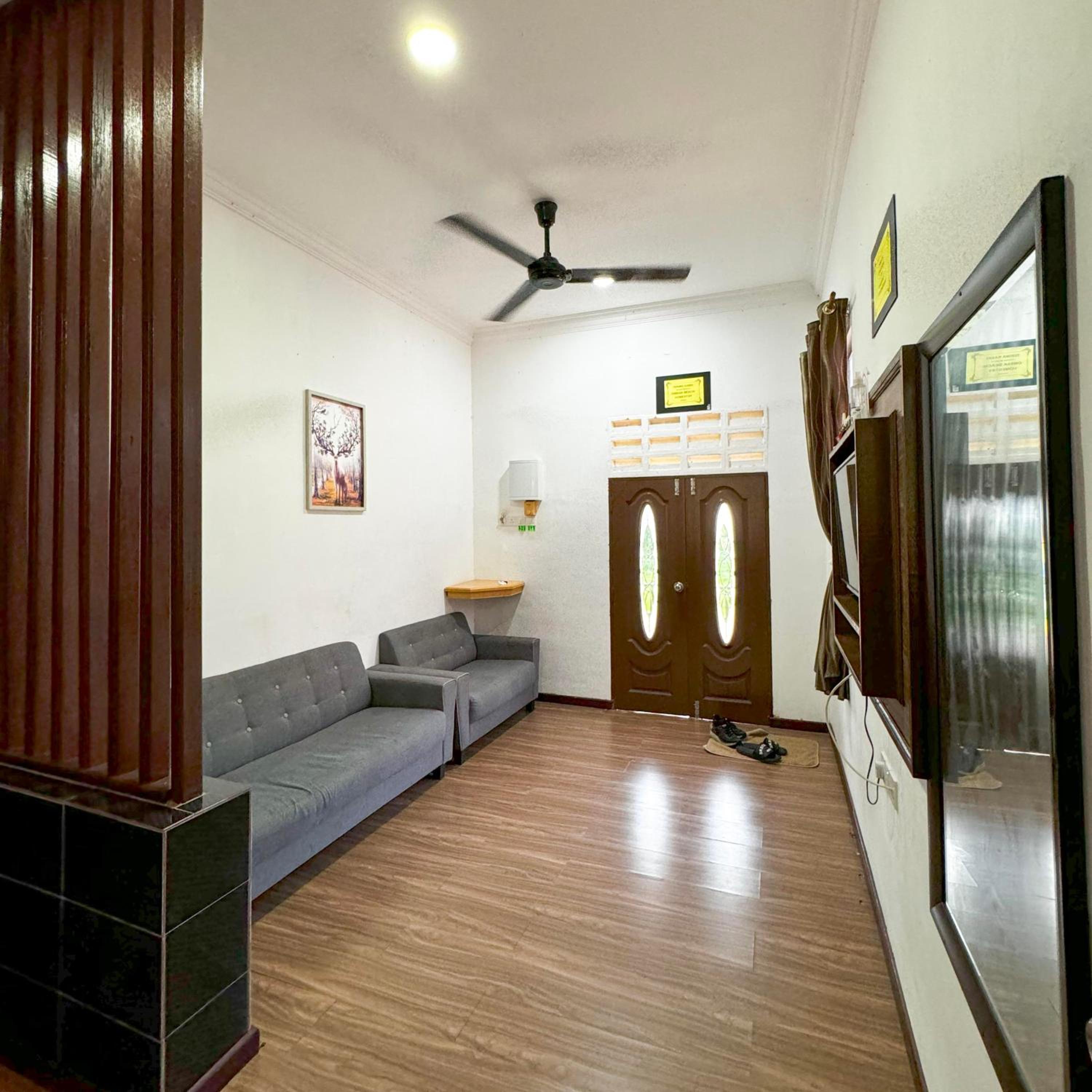 Ombak Beach Homestay Traditional Villas