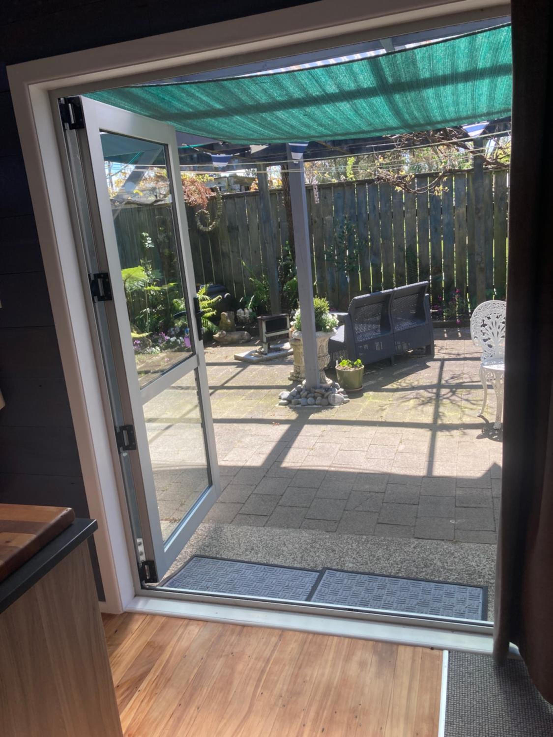 Anglers Adventure Paradise BNB Wifi Parking view 5