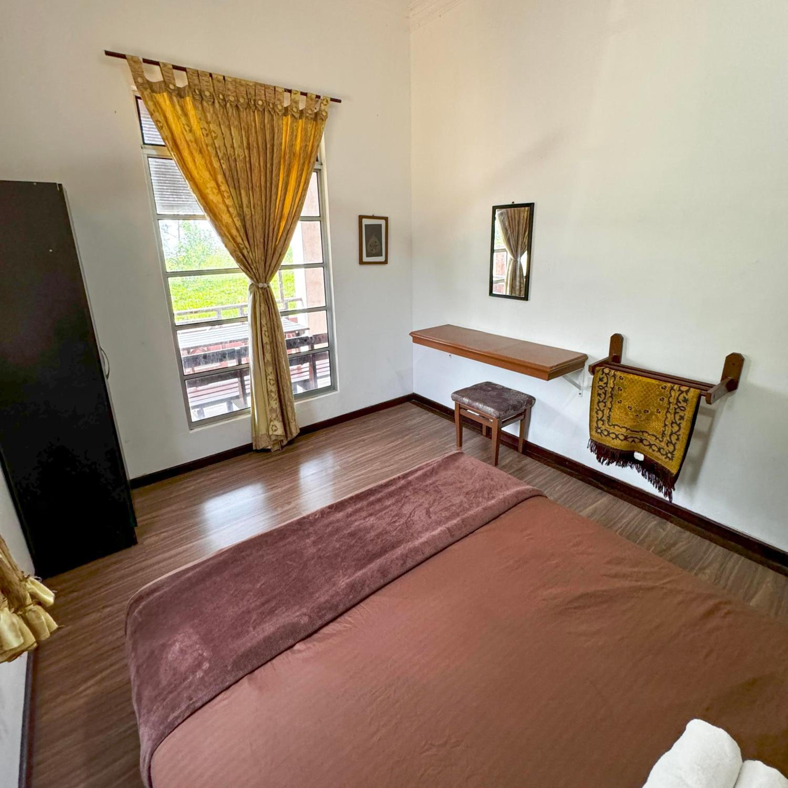 Ombak Beach Homestay Traditional Villas