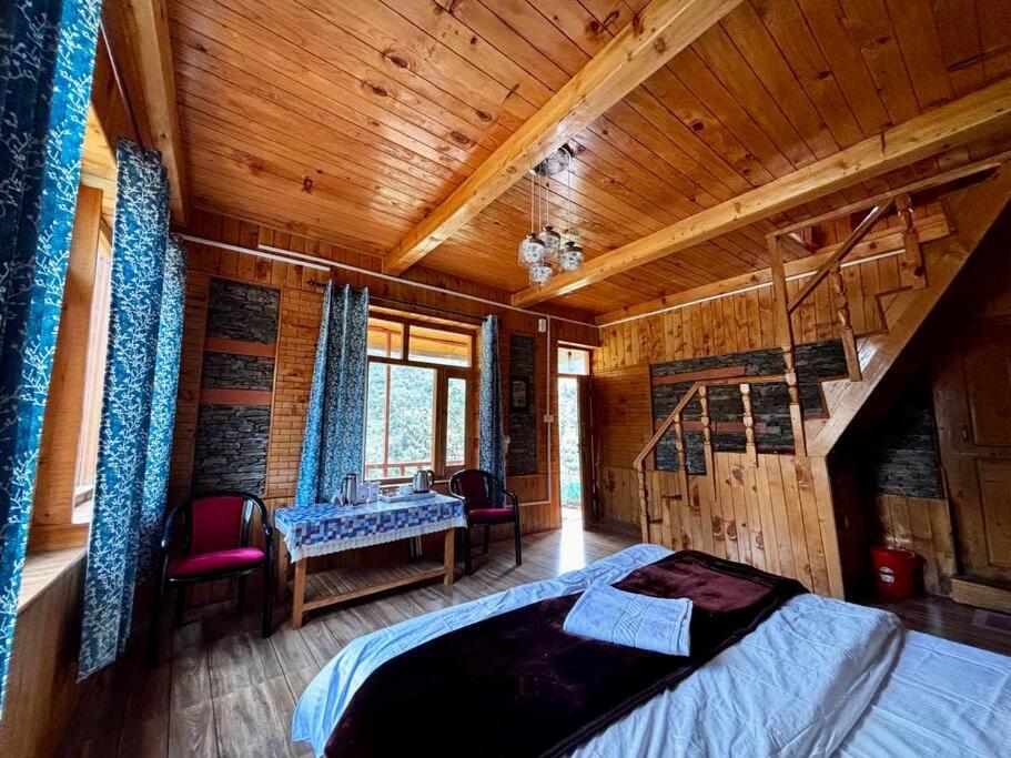 HimalayanTradition Stone Cottage
