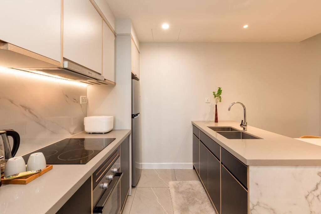 Luxury Modern 2Brs 2Wc, Zenity D1 City View