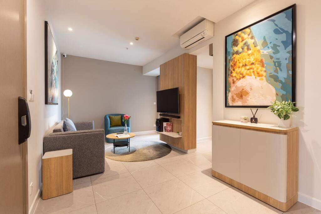 Luxury Modern 2Brs 2Wc, Zenity D1 City View
