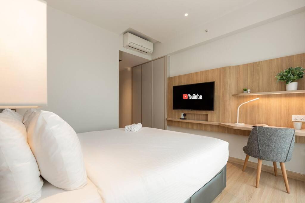 Luxury Modern 2Brs 2Wc, Zenity D1 City View