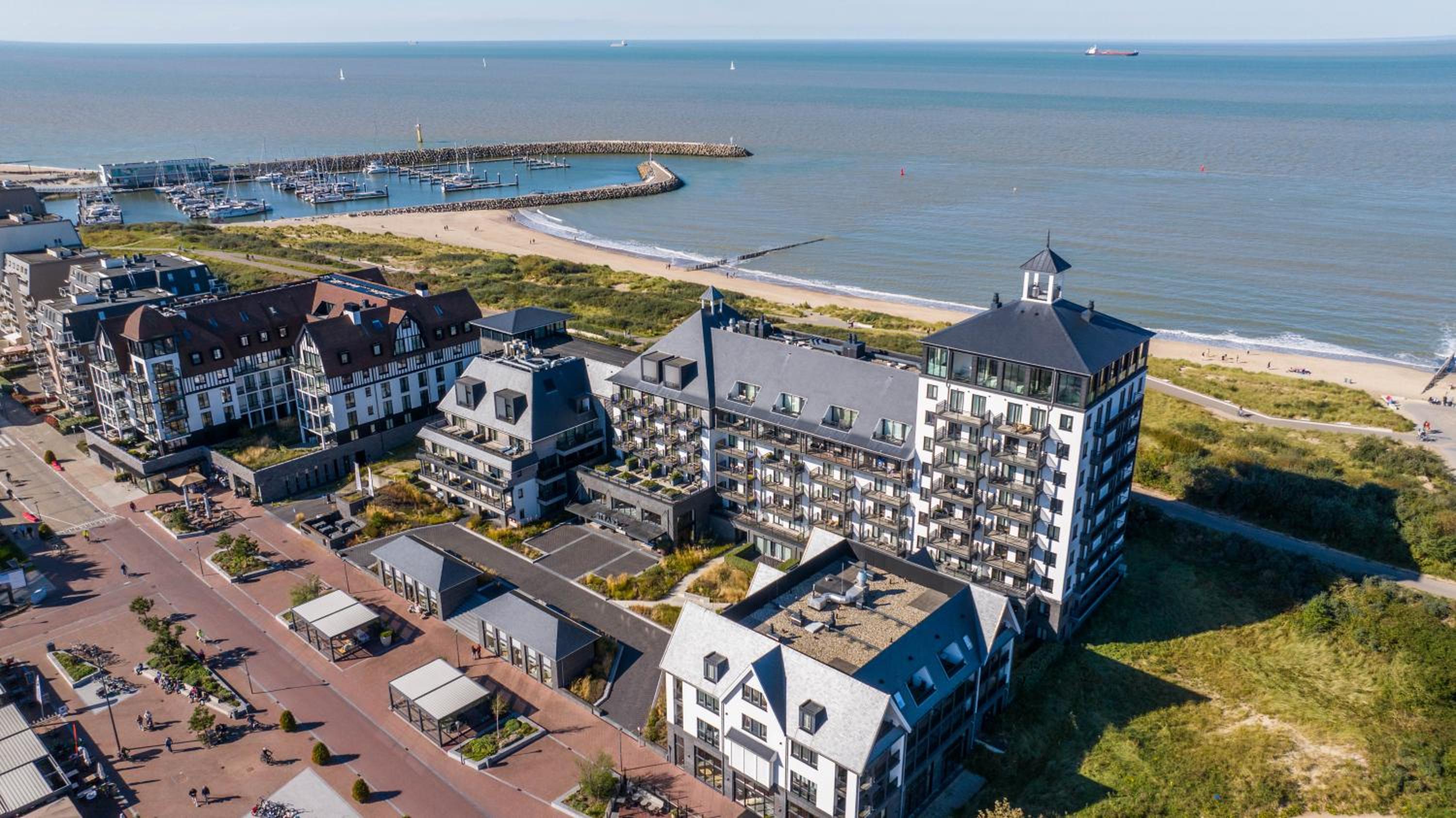 The Bay luxurious full sea view