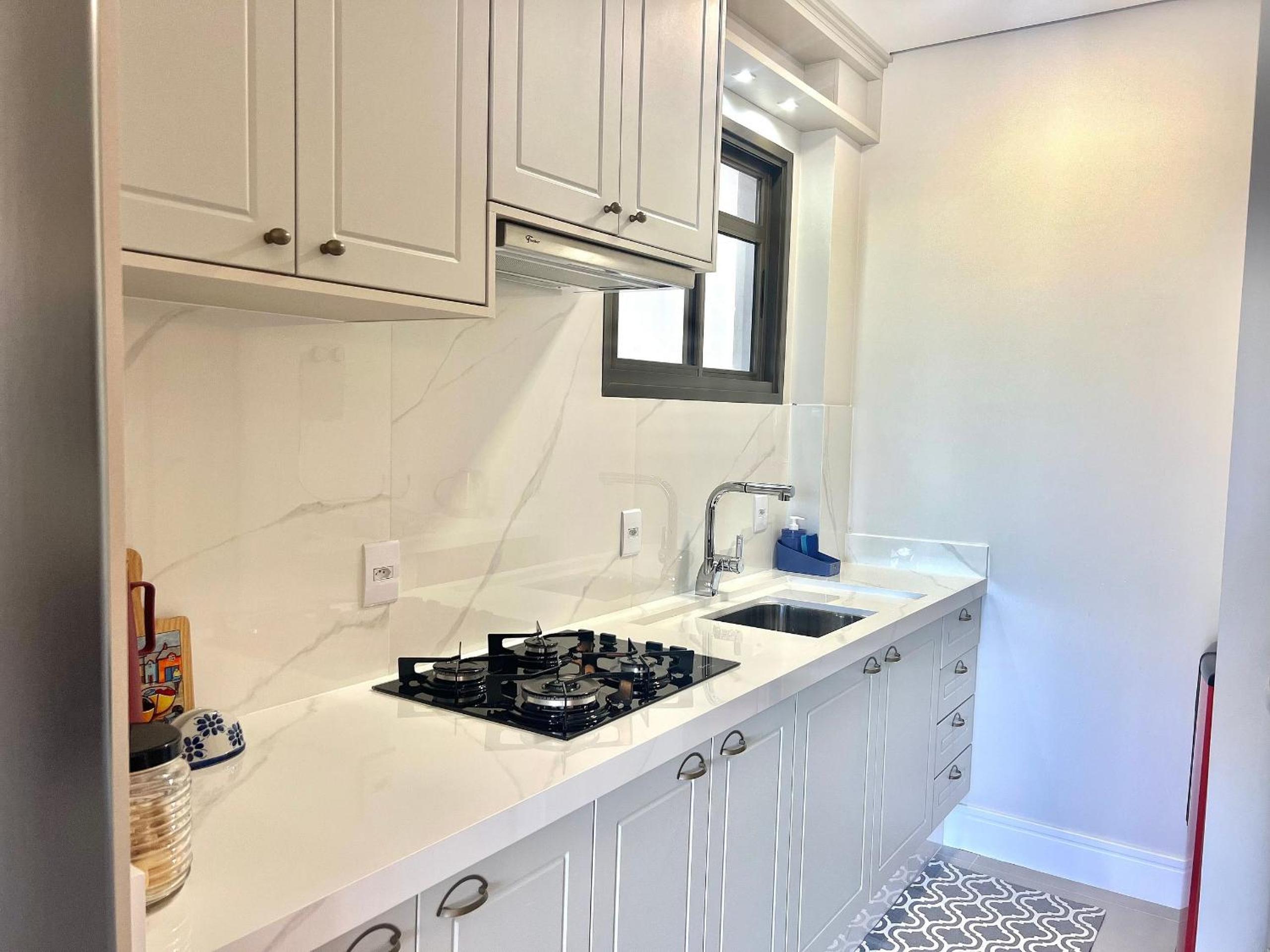Lindo Apartamento! 100m da Praia Grande! EC01I