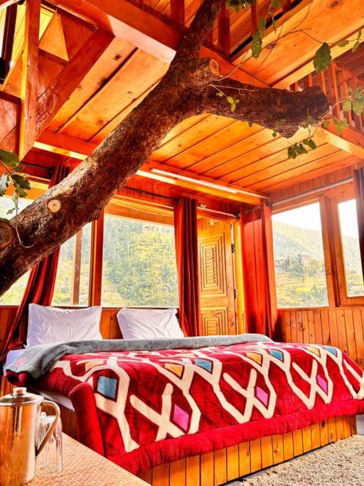 HimalayanTradition Treehouse