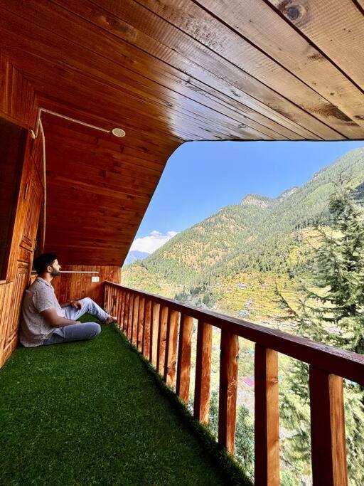HimalayanTradition Treehouse