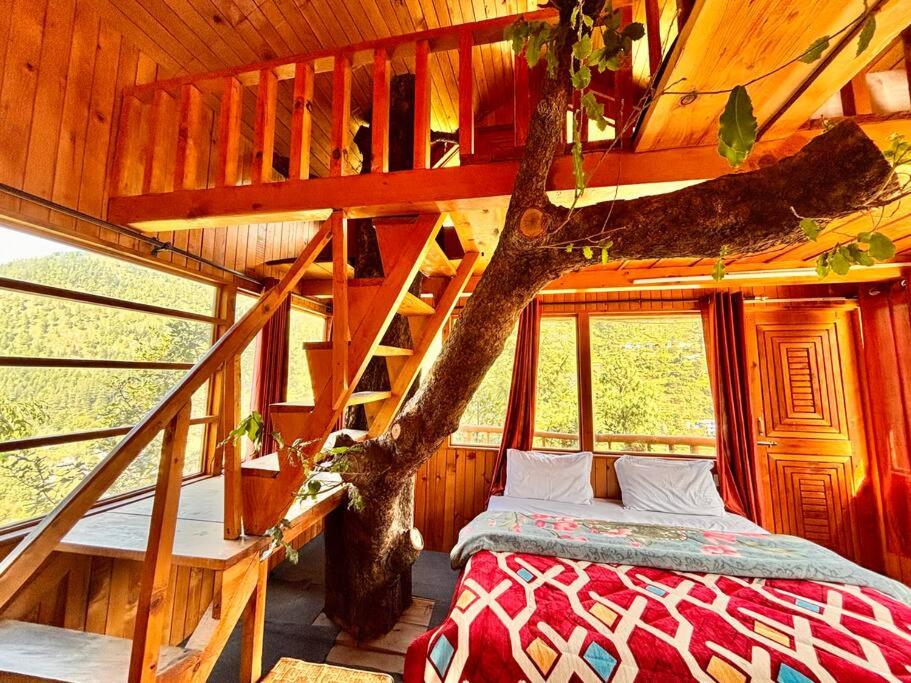 HimalayanTradition Treehouse