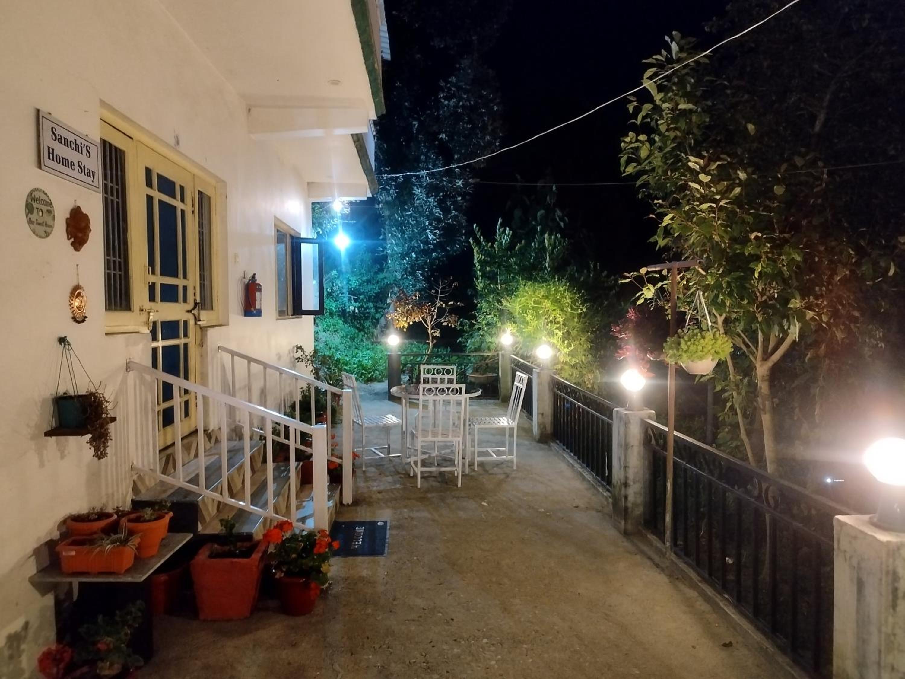 Sanchi's Homestay 2BHK view 5