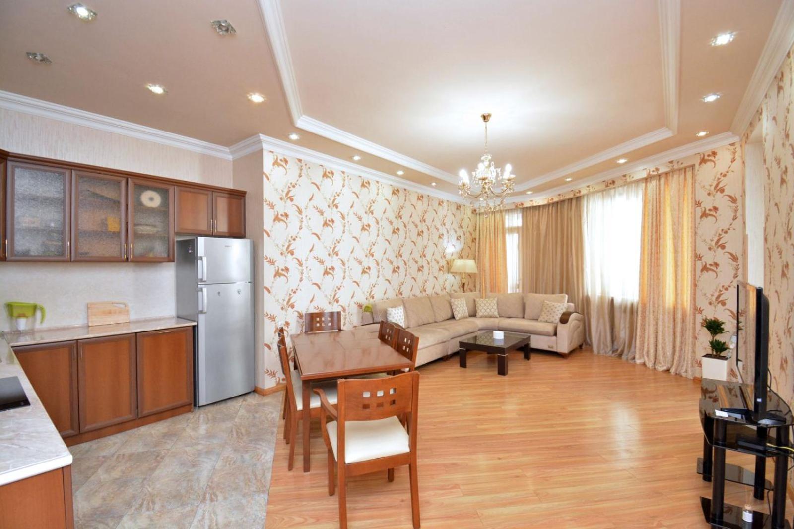 Northern Avenue, 2 bedrooms Unique ,Comfortable apartment HH550