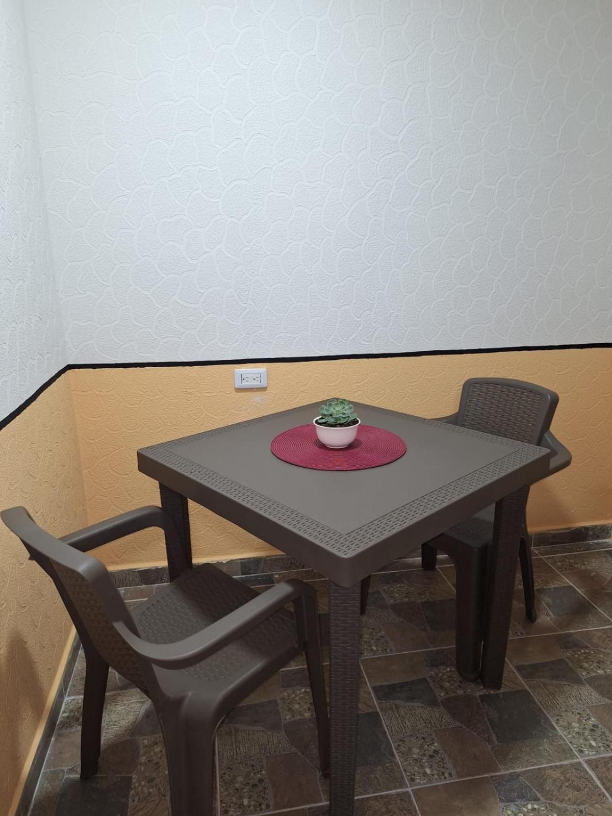 Apartahotel- Alojamiento Familiar- Apartamentos Privados Kira