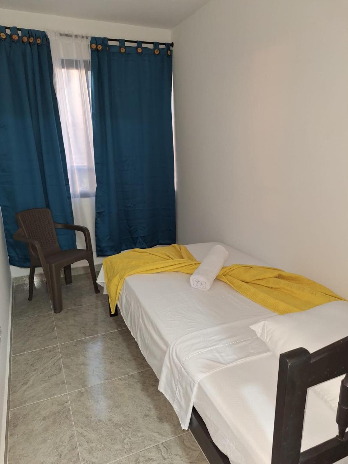 Apartahotel- Alojamiento Familiar- Apartamentos Privados Kira