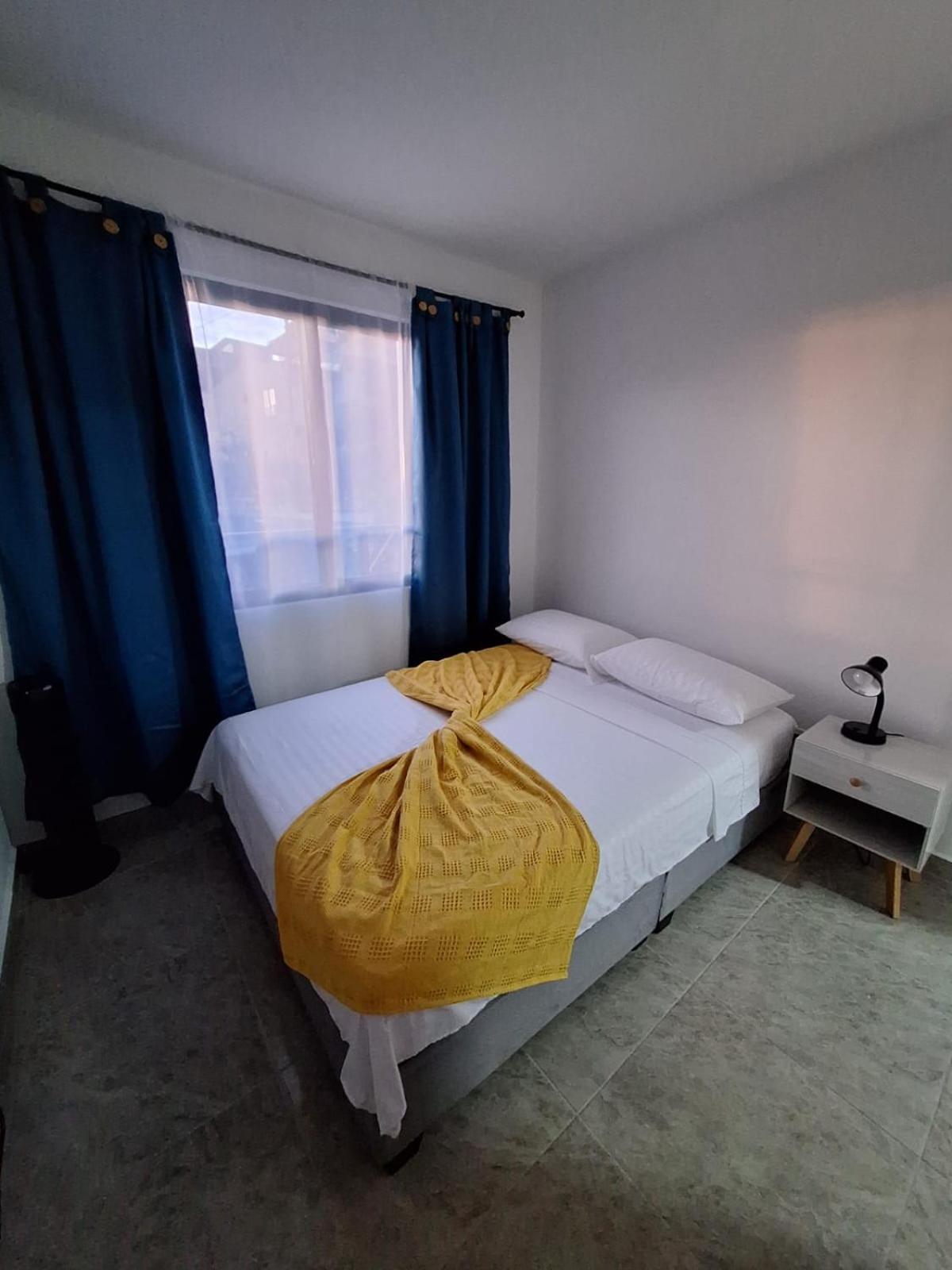 Apartahotel- Alojamiento Familiar- Apartamentos Privados Kira