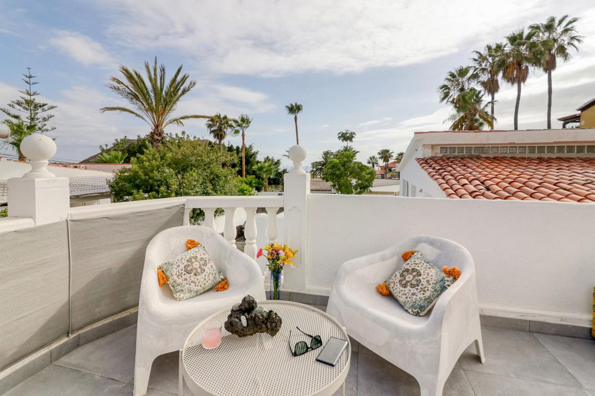 Family Villa with Terrace, Hot Tub, Pool, View and Grill in Chayofa view 2