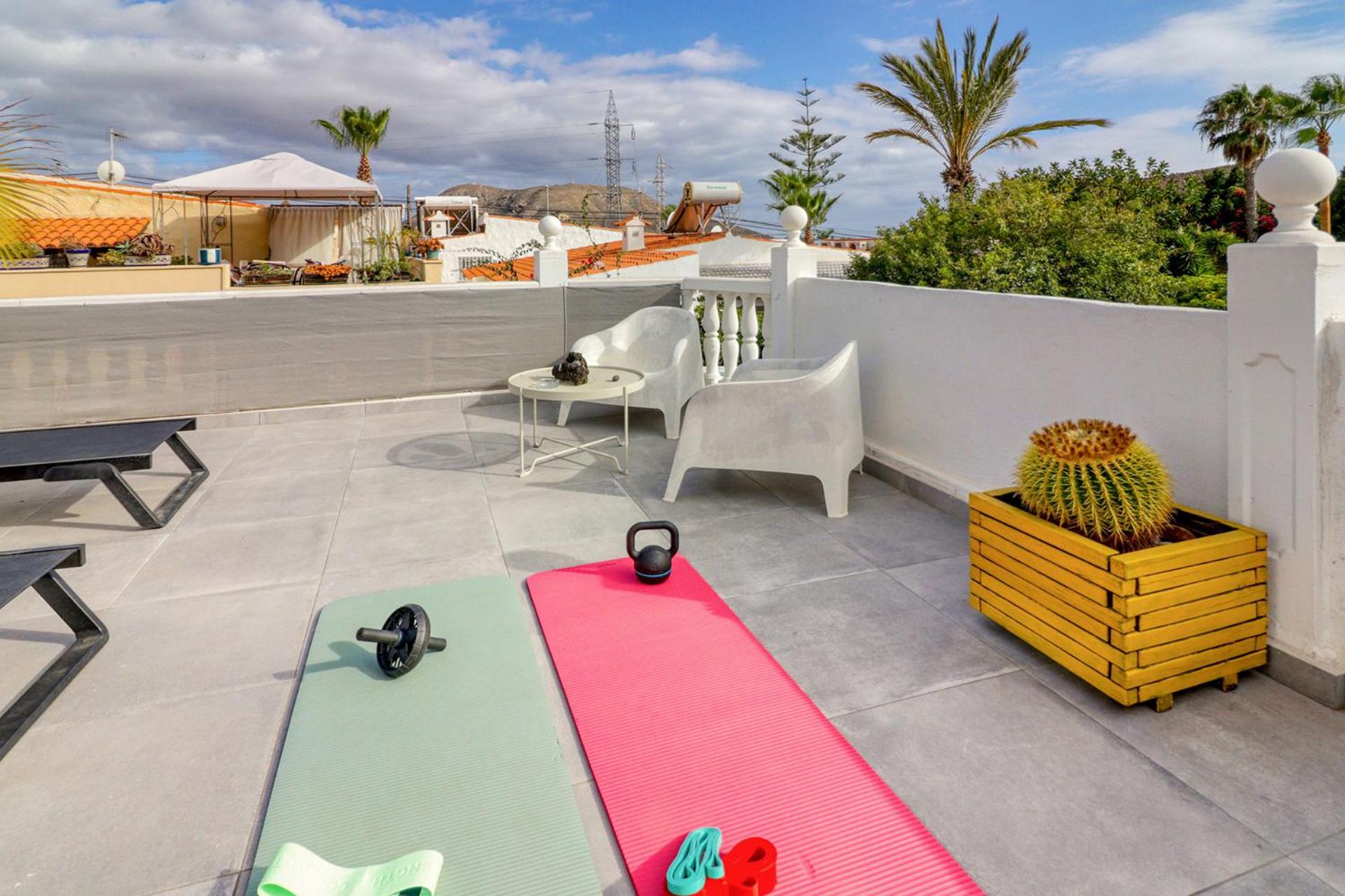 Family Villa with Terrace, Hot Tub, Pool, View and Grill in Chayofa view 4
