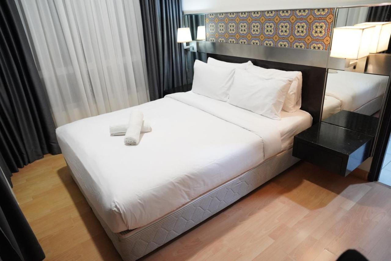 The Luxe Stay
