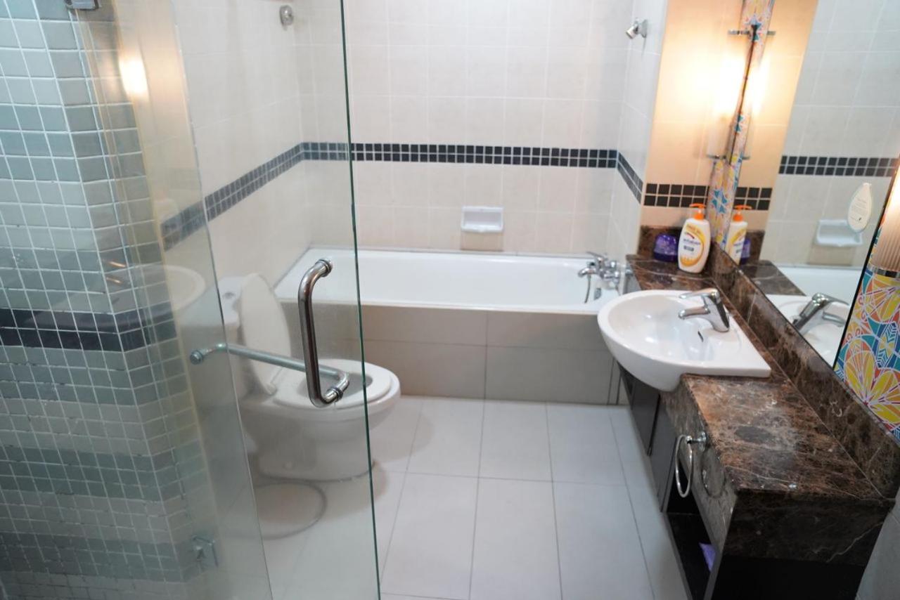 The Luxe Stay