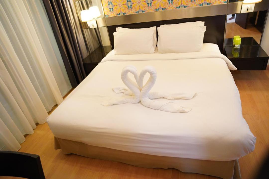 The Luxe Stay