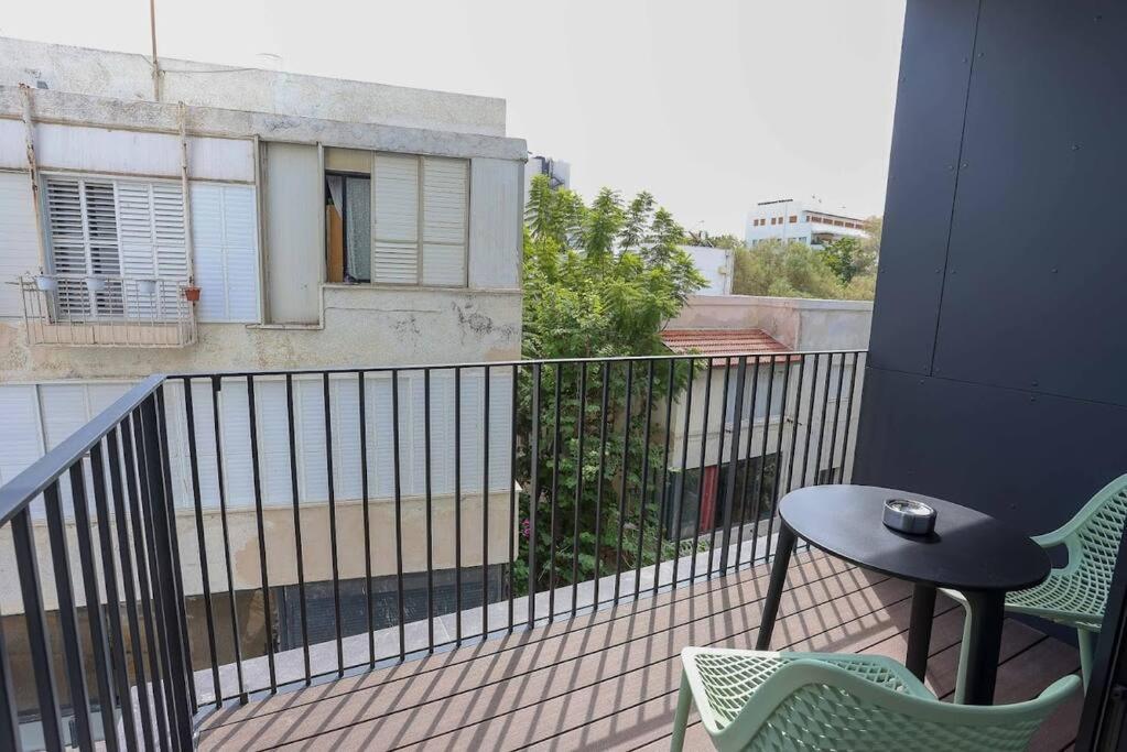 Luxury Studio Beach Flat 18 view 5