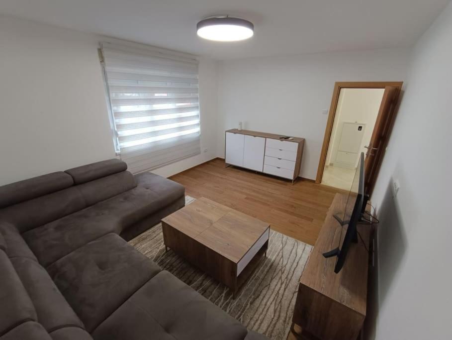 Garsije LUX view 2