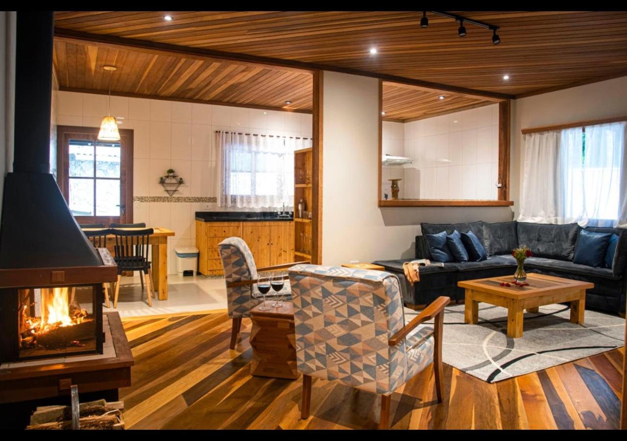 Casa Dos Pinheiros - Casa de Temporada em Visconde de Mauá